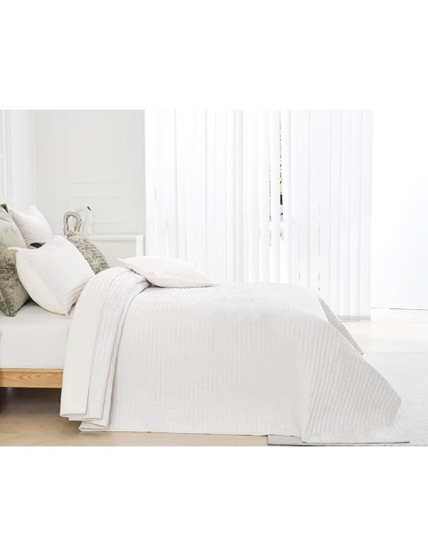3 Pieces Luxurious Velvet Oversized King Quilt Bedding Set 106x118 Striped Bedspread Coverlet Quilted Set with 2 Pillow Shams 20x36 Ultra Soft Comforter for All Season, Cream
